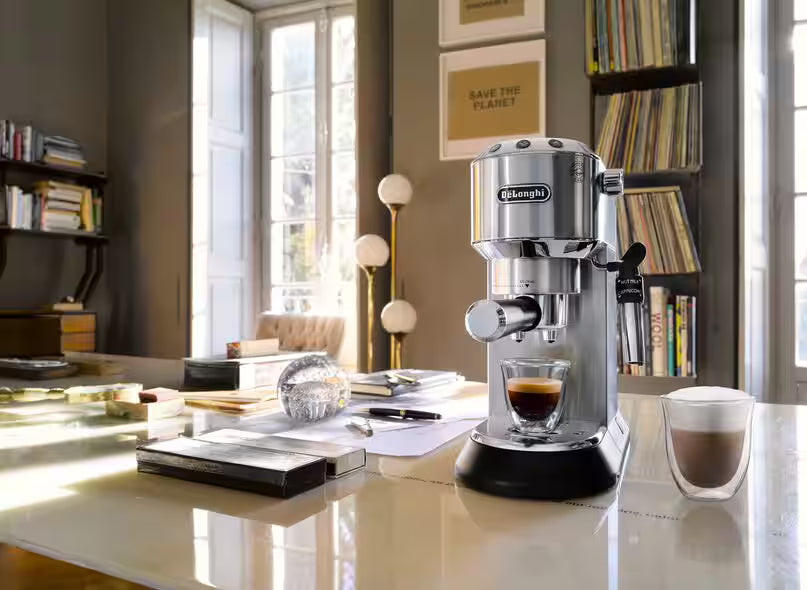 De'Longhi Dedica EC685 Espresso Machine